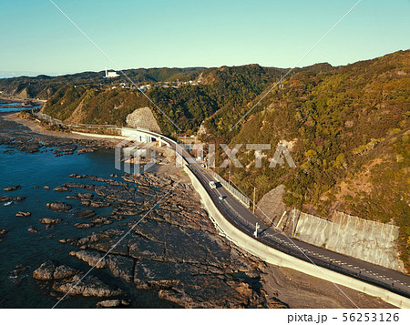 熊野街道沿いの海岸線空撮 熊野街道沿いの海岸線空撮 56253126