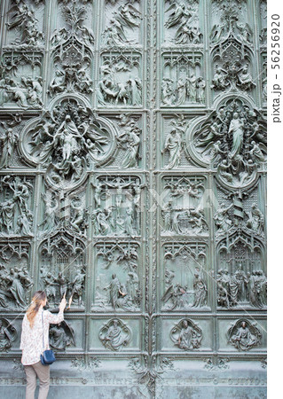 ドゥオーモ　大聖堂 56256920