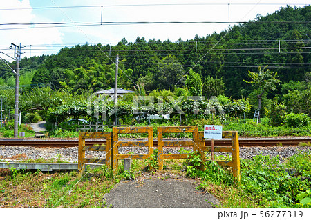 勝手踏切　第４種踏切廃止　進入警告注意書き看板 56277319