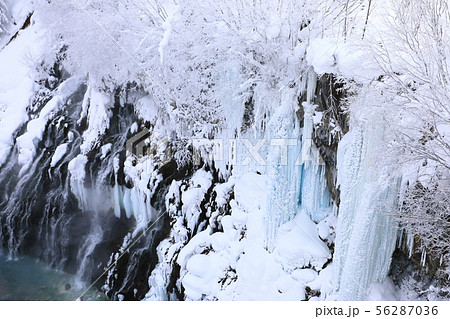 白ひげの滝 雪景色 白ひげの滝 雪景色 56287036