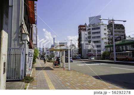 蓮池町通バス停留場　はりまや通り　国道32号　高知県高知市 56292278