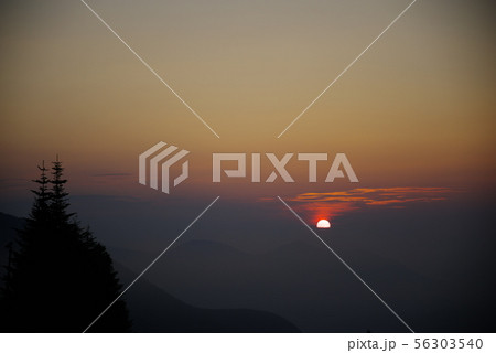 高原の朝 高原の朝 56303540