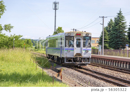 上富良野駅　(6月　早朝　晴れ) 56305322