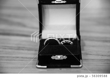 Box with wedding rings Box with wedding rings 56309588