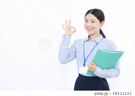30代女性　オフィスカジュアル 56311121