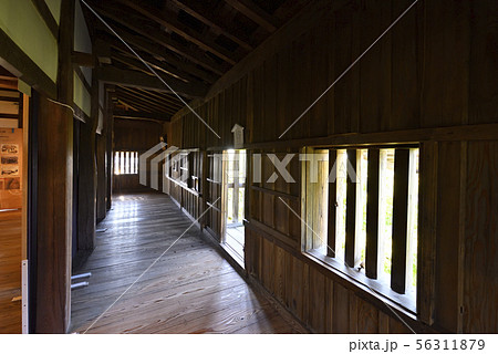 丸岡城 天守閣内部 一層廊下(福井県坂井市) 丸岡城 天守閣内部 一層廊下(福井県坂井市) 56311879