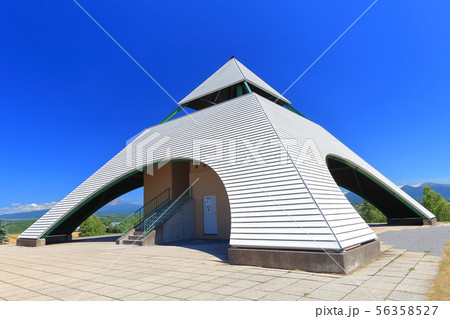 【北海道】美瑛　北北西の丘ピラミッド展望台 56358527