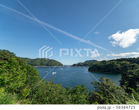 春の三方五湖の風景 56384725