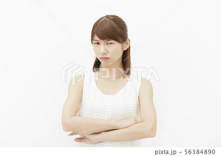 女性 白背景 女性 白背景 56384890