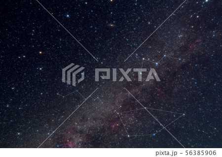カシオペア座と天の川 56385906