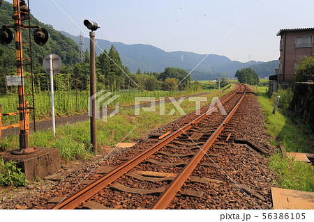 樽見鉄道 樽見線 ・ 鍋原( なべら) 駅付近   【 岐阜県本巣市】 56386105