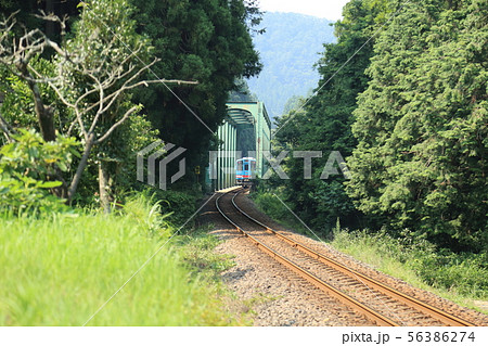 樽見鉄道 樽見線 ・ 鍋原( なべら) 駅付近　第四根尾川橋梁へ   【 岐阜県本巣市】 56386274