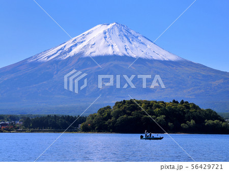 河口湖畔からの風景-777067 56429721