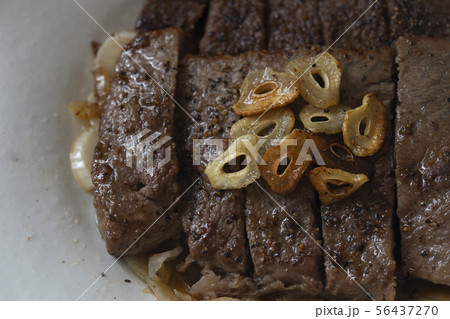 黒毛和牛のガーリックステーキ 56437270