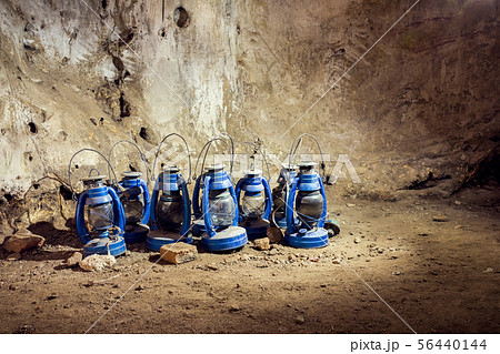 The old lamp in the cave 56440144