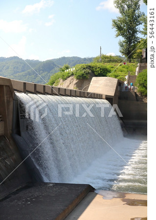 湯田貯砂ダム(錦秋湖 大滝) 56443161
