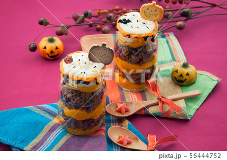 ハロウィンスイーツ 56444752