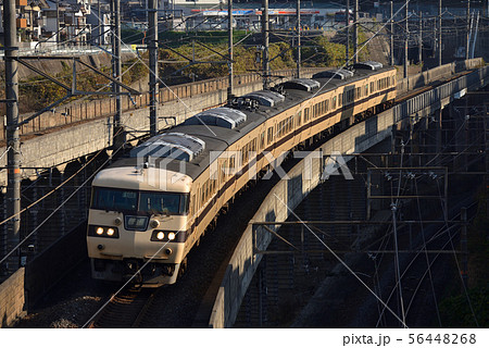 湖西線を走る117系普通電車6両 湖西線を走る117系普通電車6両 56448268