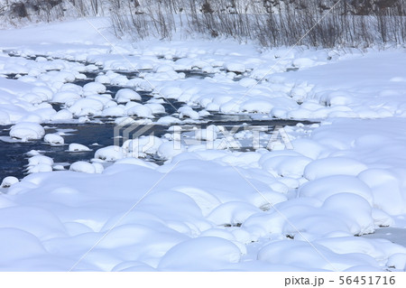 美瑛川　雪景色 56451716