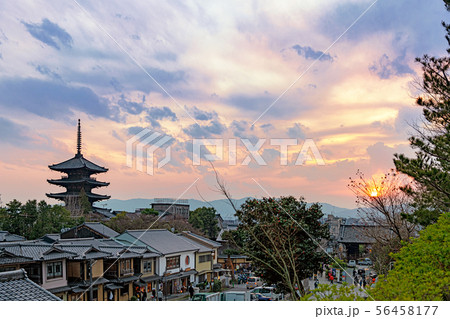 古都京都の夕景 56458177