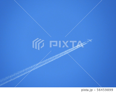 飛行機雲 飛行機雲 56459899