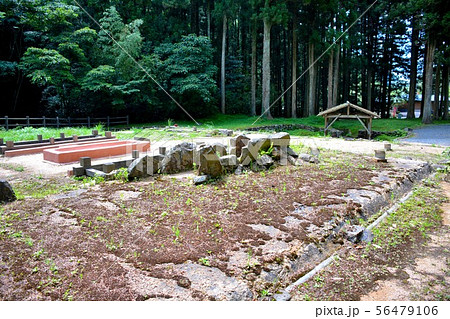 山口・萩・大板山たたら製鉄遺跡・製鉄炉跡の全体の眺め（８） 56479106