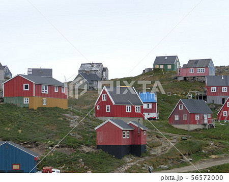 カラフルなクルスクの村 56572000