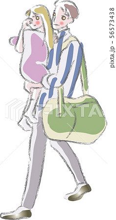 女の子を抱っこして歩く男性 56573438