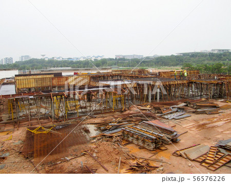 Timber form work as concrete mold 56576226
