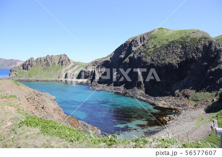 礼文島のスカイ岬と澄んだ入り江 1 の写真素材