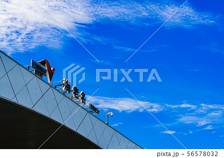 [交通イメージ] 高速道路の憩いの場所である海老名サービスエリア 56578032