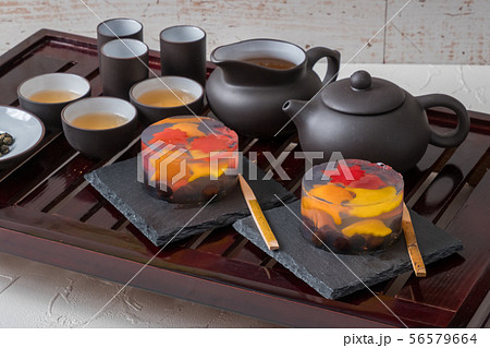 中国茶 　Chinese tea set of beauty and health 56579664