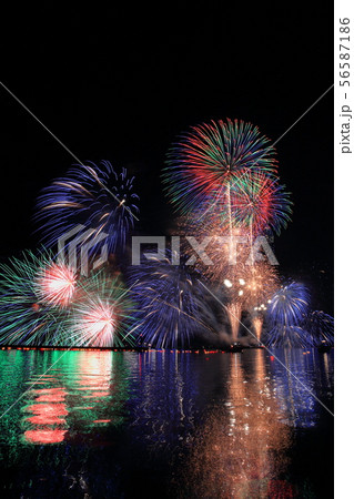 宮津燈籠流し花火大会 56587186