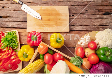 a knife on the cutting board with empty 56587311