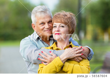 Family life of people of retirement age. 56587604