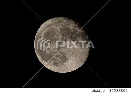 8月17日　月齢16.46 56588395