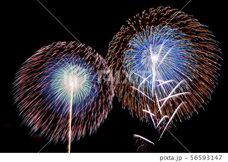 【夏イメージ】花火大会 56593147