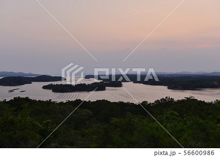 【三重県 志摩市】英虞湾の夕景 【三重県 志摩市】英虞湾の夕景 56600986