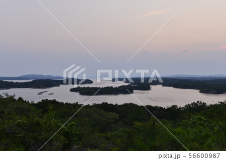 【三重県　志摩市】英虞湾の夕景 56600987
