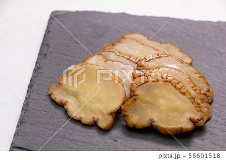 秋田の郷土食のひとつ、いぶり漬け(いぶりがっこ)。 56601518