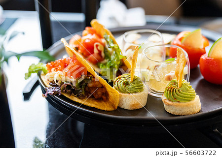 アフタヌーンティー 56603722