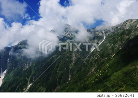 北アルプス笠ヶ岳への道　笠新道　杓子平の風景　笠ヶ岳遠景 56622641