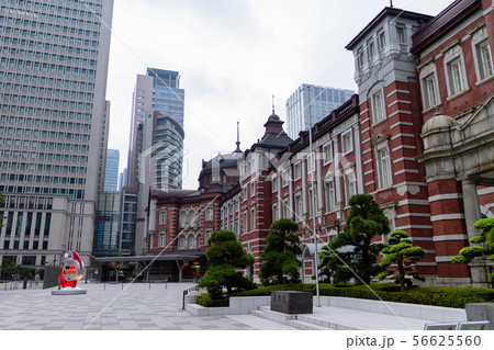 早朝の東京駅 早朝の東京駅 56625560