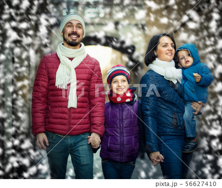 portrait of happy parents with children portrait of happy parents with children 56627410