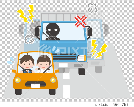 トラックにあおり運転される乗用車の男女 トラックにあおり運転される乗用車の男女 56637631