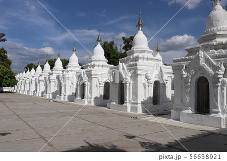 クドードォ・パゴダ　ミャンマー　マンダレー 56638921