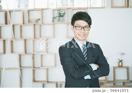 ビジネスマン 56641955