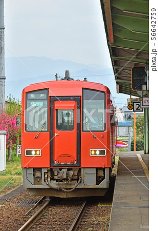 鉄道・JR西日本:越美北線(九頭竜線) 越前大野駅ホーム 鉄道・JR西日本:越美北線(九頭竜線) 越前大野駅ホーム 56642759