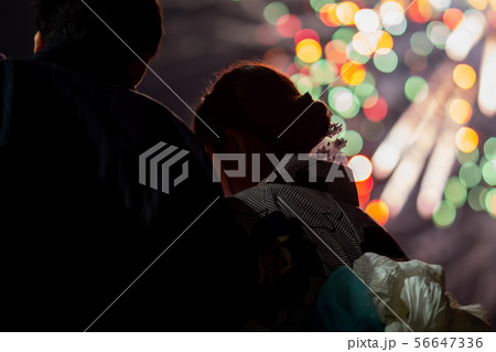 浴衣で花火 浴衣で花火 56647336