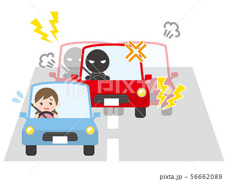 乗用車にあおり運転をされる女性 56662089
